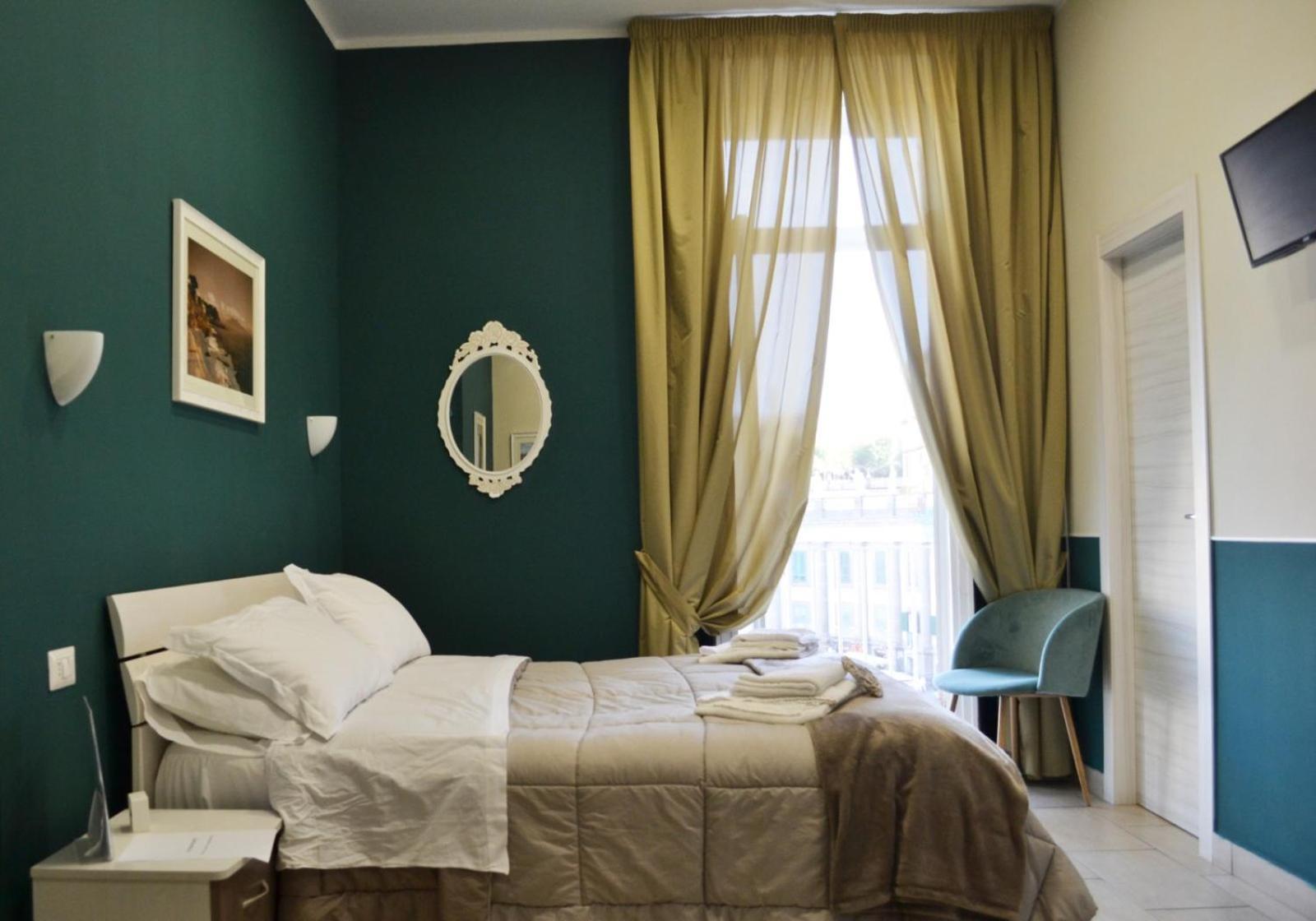 Bed and Breakfast Il Viaggio Di Dante Historical Center Neapol Pokój zdjęcie